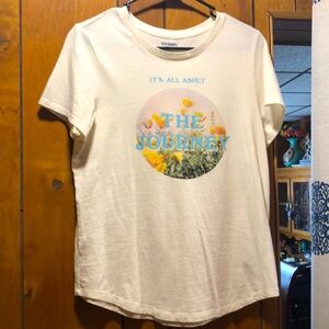 White short sleeve shirt